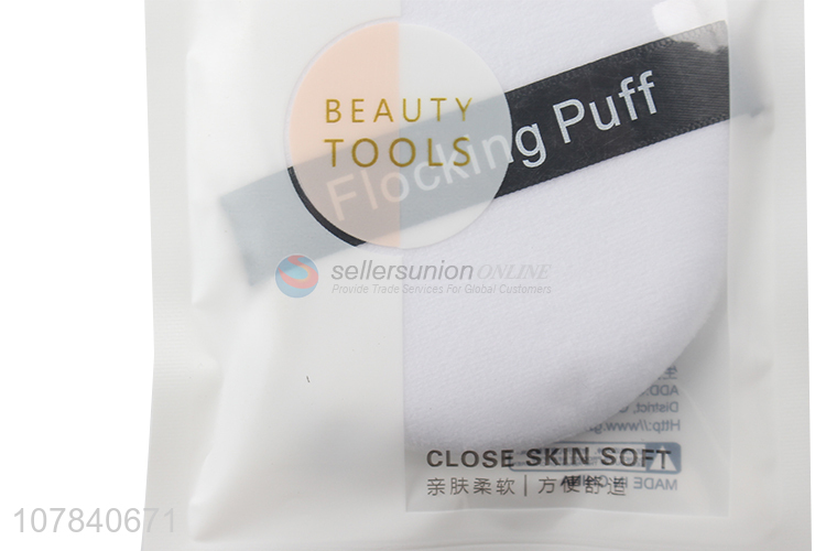 Factory direct sale white flocking powder puff ladies beauty tools