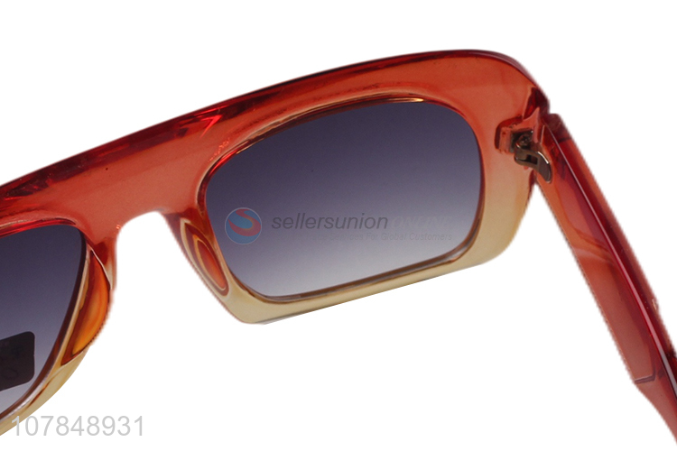 High Quality Leisure Sunglasses Fashion Eyewear