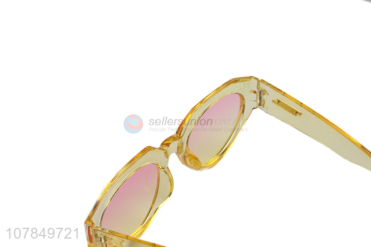 Wholesale Stylish Sunglasses Personalized Glasses For Women