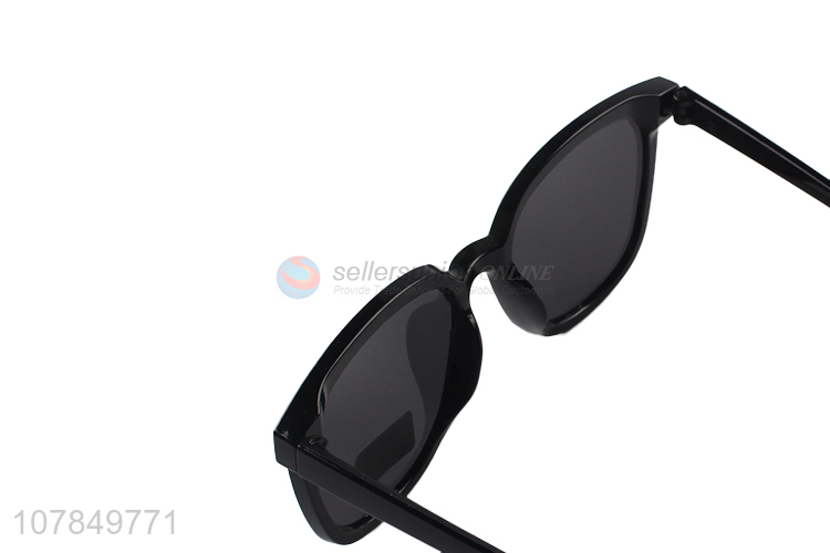 Cheap Price Fashion Eyewear Plastic Sunglass For Man