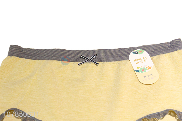 Wholesale yellow cotton lace trim seamless panties