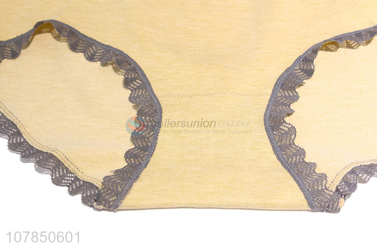 Wholesale yellow cotton lace trim seamless panties