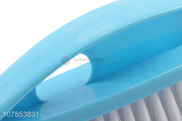 New arrival blue plastic soft brush household laundry brush with handle