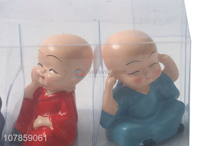 China manufacturer resin little monk statuette for gifts