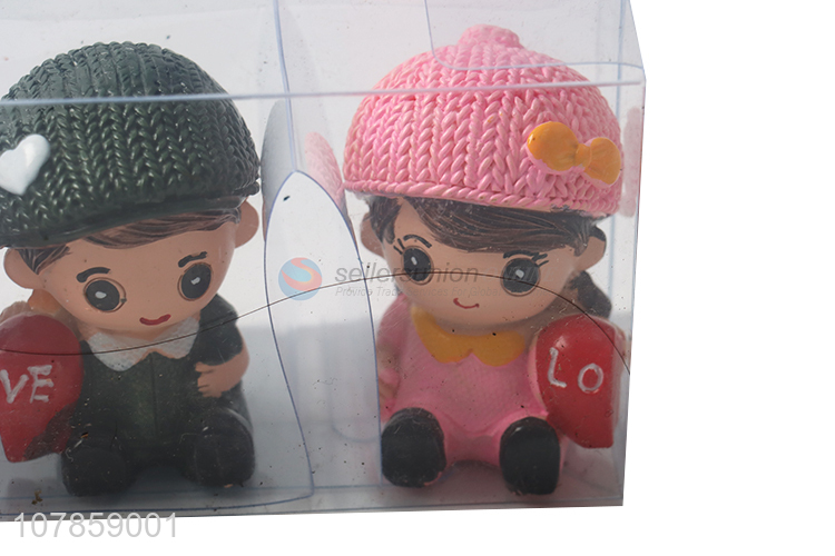 Competitive price creative resin doll resin figurine for gifts