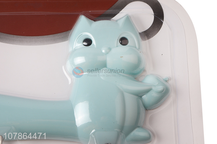 China suppliers creative squirrel shape sticky hook with 4 hooks