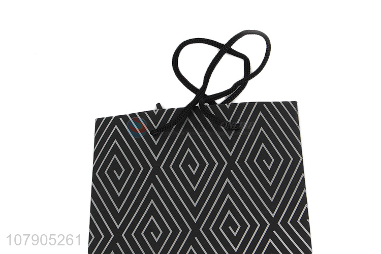 Low Price Direct Black Long Printed Paper Card Wine Bag