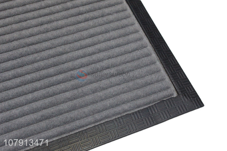 Low price non-slip covered polyester printed carpet for bathroom