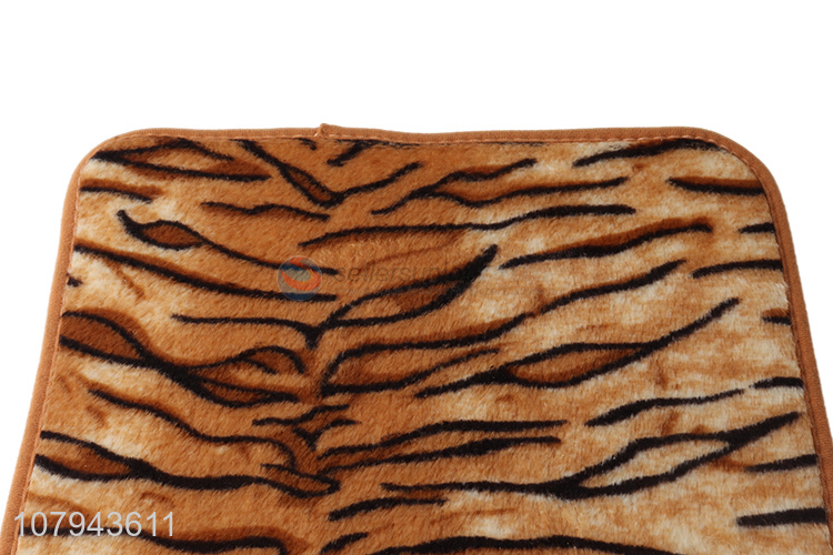 Factory wholesale yellow imitation tiger leather carpet living room floor mat