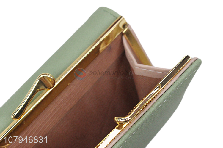 Yiwu wholesale simple design women mini portable wallet for sale