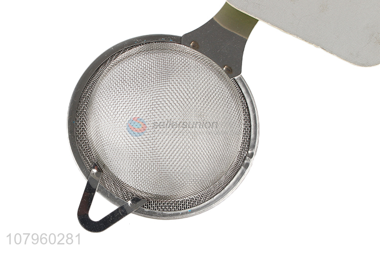 Fashion Design Stainless Steel Tea Strainer With Plastic Handle