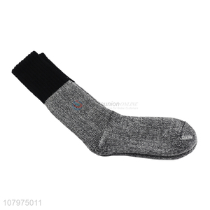 Online wholesale men winter anti-slip floor socks acrylic crew socks