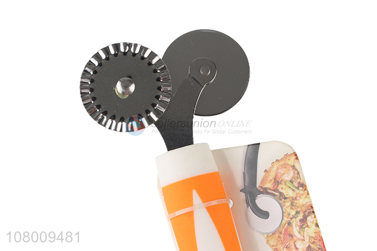 Good quality stainless steel double-wheel pizza cutter pizza tool