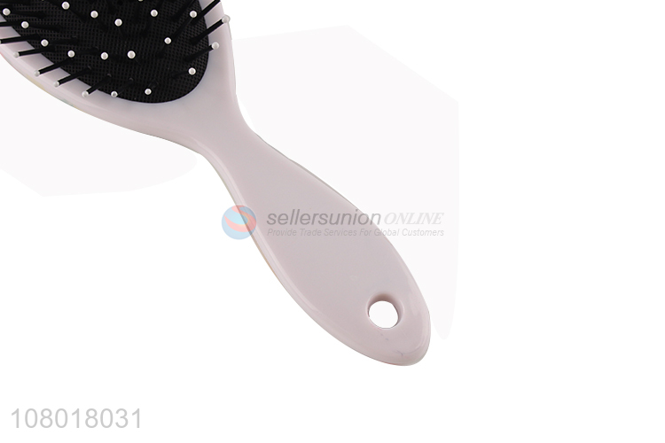 Yiwu wholesale fashion plastic comb hair comb