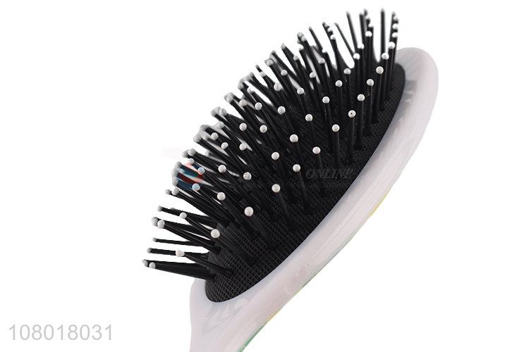 Yiwu wholesale fashion plastic comb hair comb