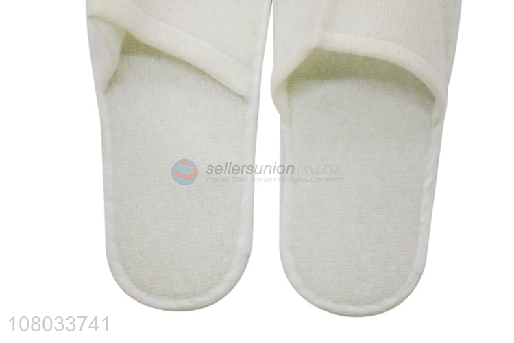 Low price non-slip disposable hotel slippers for travel closed toe spa slipper