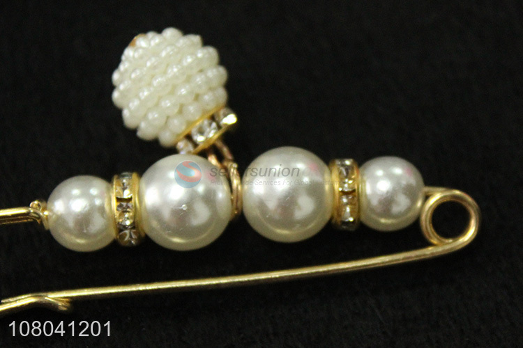 China factory fashionable brooch pearls brooch for ladies