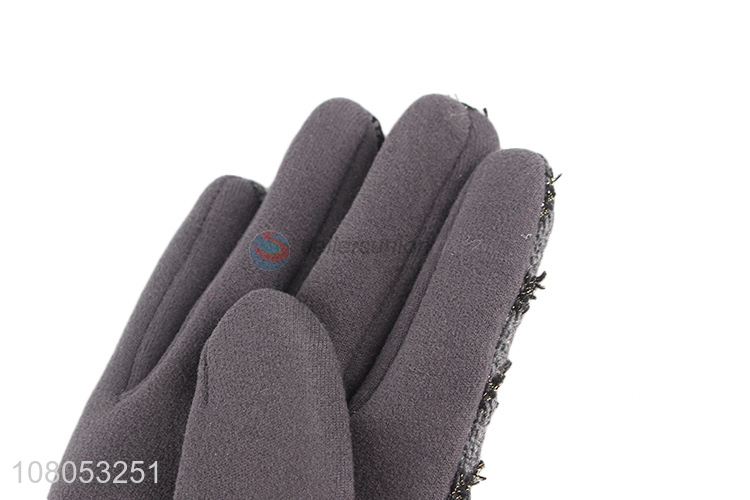 Yiwu market grey fashion gloves outdoor warm gloves for ladies