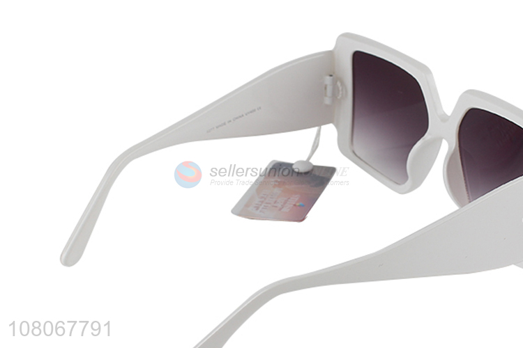 Online wholesale square oversize sunglasses plastic frame sunglasses