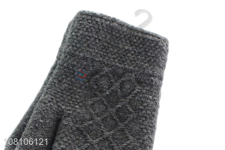 New arrival gray knitted five-finger gloves for winter