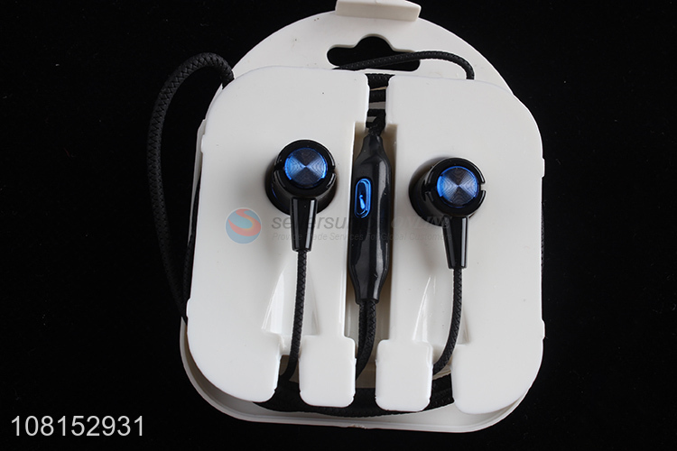 Latest products cool design wired mobile phone headset