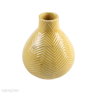 Factory price modern embossed ceramic vases home ornaments