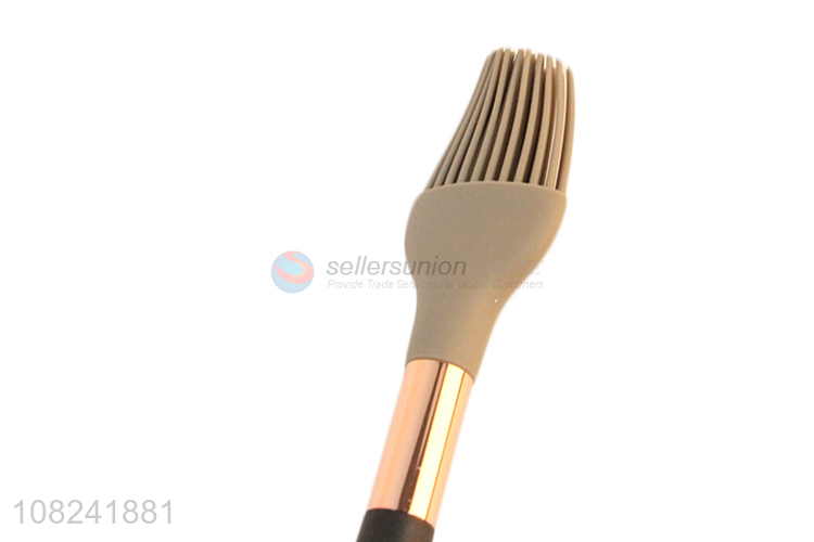 Yiwu Wholesale Creative Silicone Brush with Nylon Handle