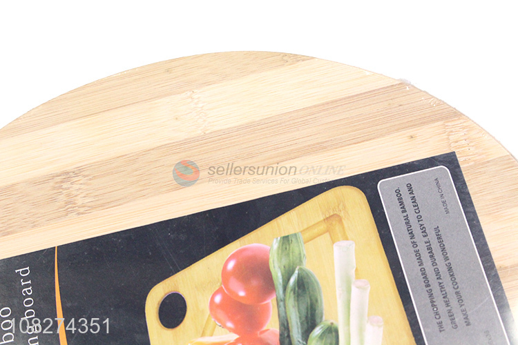 Wholesale kitchen accessories round bamboo chopping board with handle