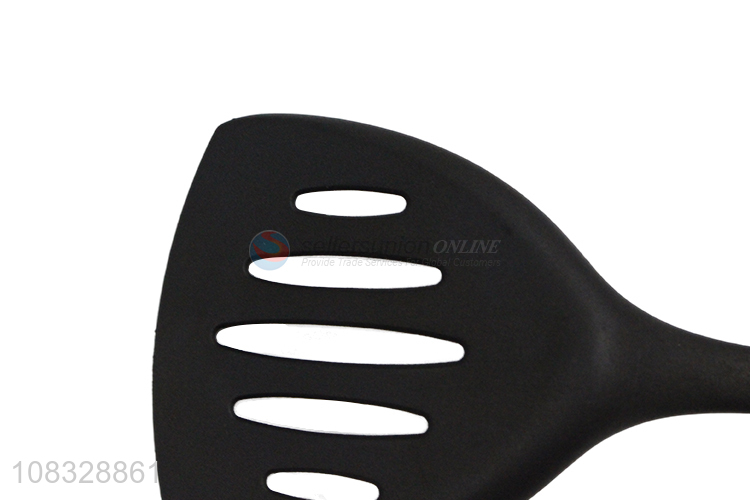 High quality creative five-hole slotted spatula for kitchen