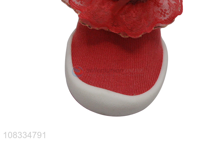 Top quality red comfortable silicone soles baby socks shoes