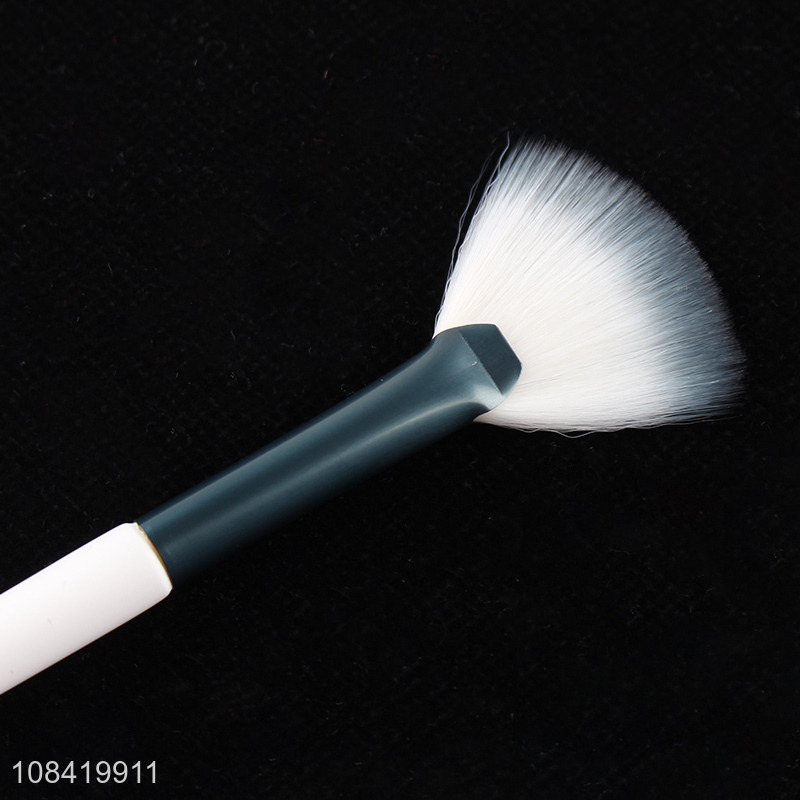 China factory soft blush brush makeup brush for women