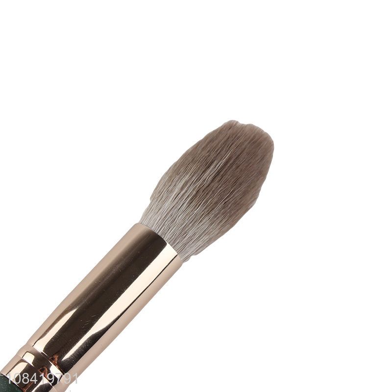 Latest design women sculpting brush blush brush for sale