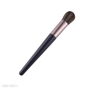 Latest design soft women makeup tools blush brush wholesale