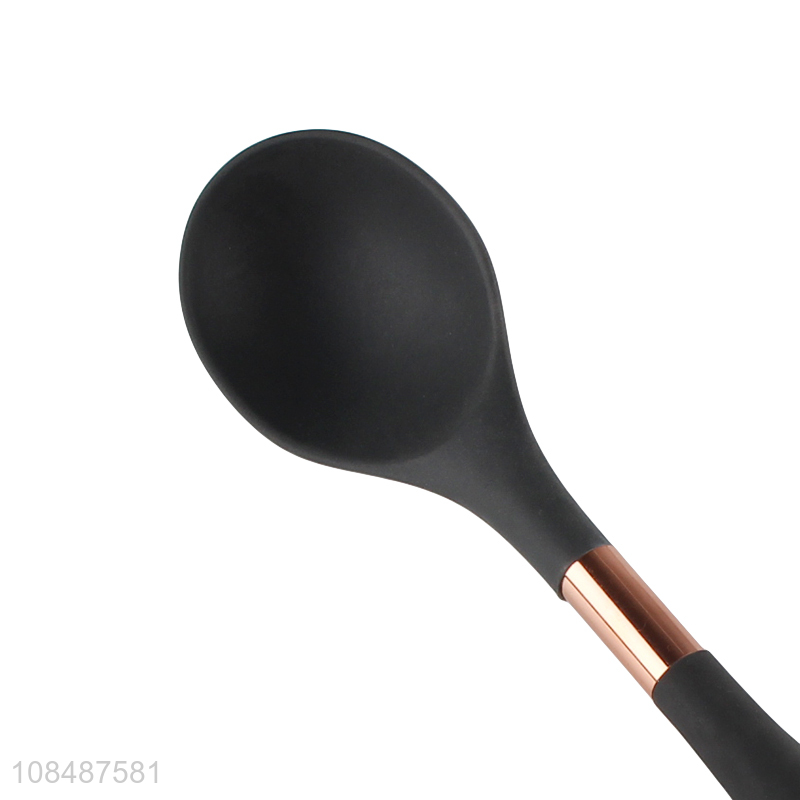 Hot selling food grade anti-scald silicone soup ladle with rubber handle