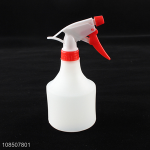 China products plastic hand pressure empty bottle spray bottle