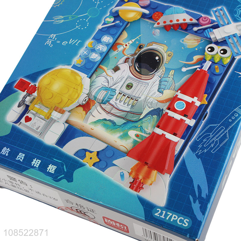 Wholesale astronaut photo frame buiding block set for adults fans