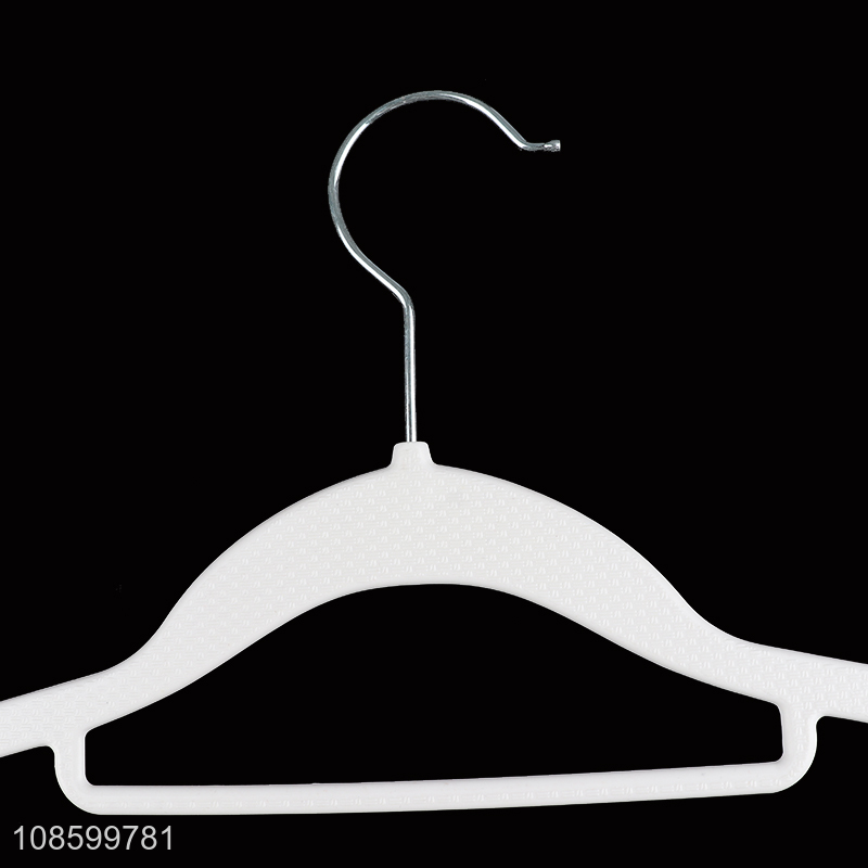 China product space saving non-slip seamless plastic coat hanger