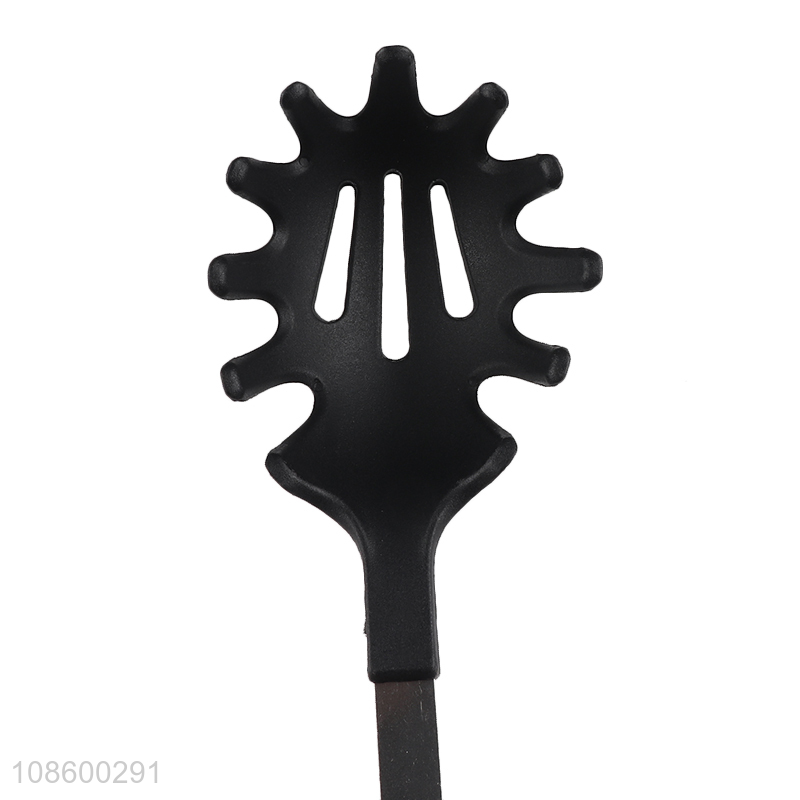 Low price household kitchen utensils spaghetti spatula for sale