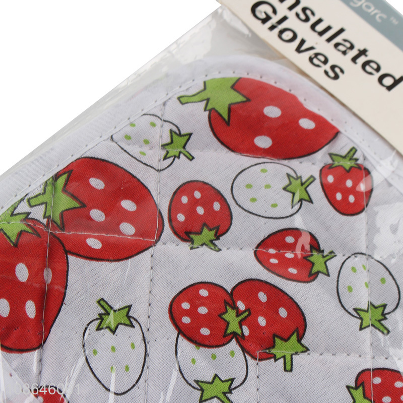 Wholesale heat resistant strawberry printed cotton pot holder heat pads