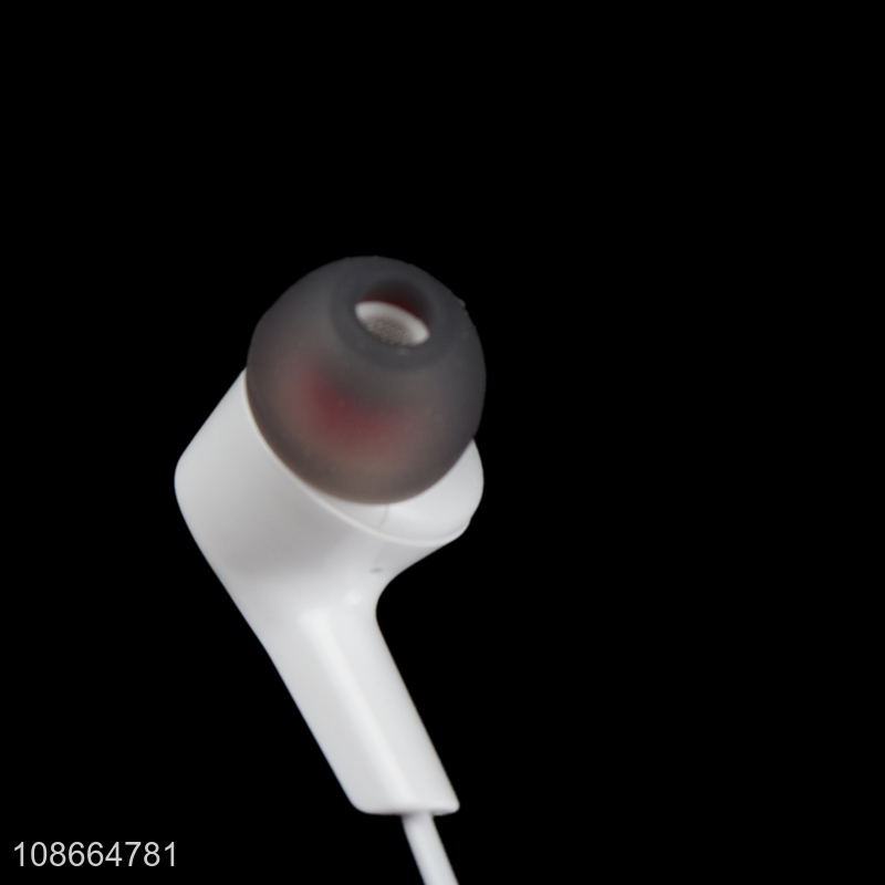 Good quality stereo bass in-ear wired earbud headphones with mic