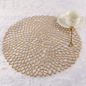 Most popular plastic metallic washable placemats