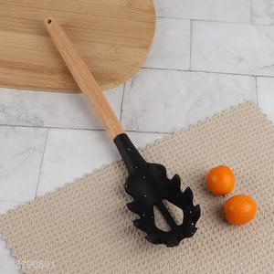 Wholesale wooden handle silicone pasta server spaghetti <em>spoon</em>