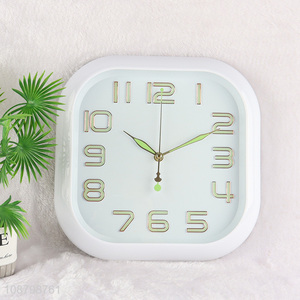 Good quality battery operated simple luminous wall clocks