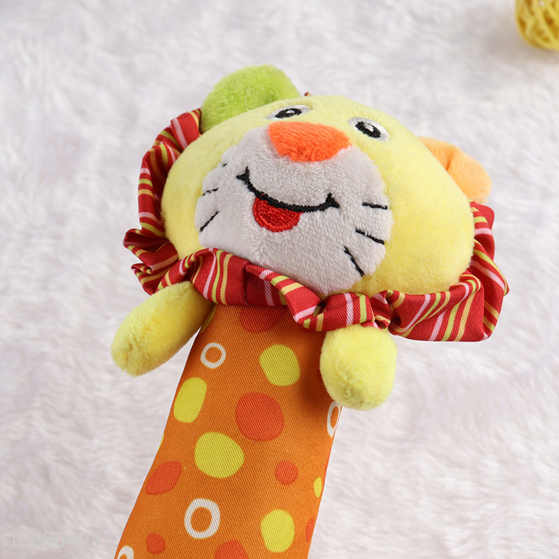 Wholesale soft stuffed animal rattle shaker for infants babies