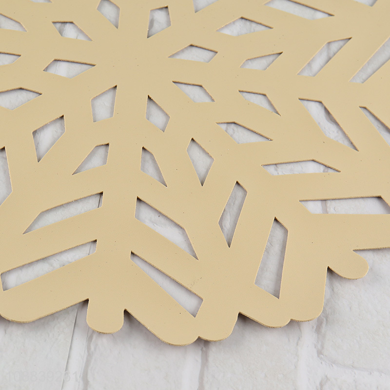 Factory direct sale snowflakes hollow non-slip place mat wholesale