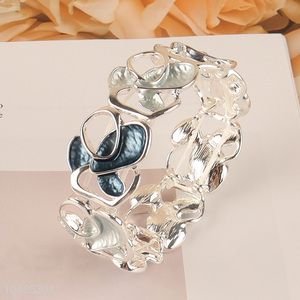 New product fashion metal flower bangle stretch <em>bracelet</em> for women