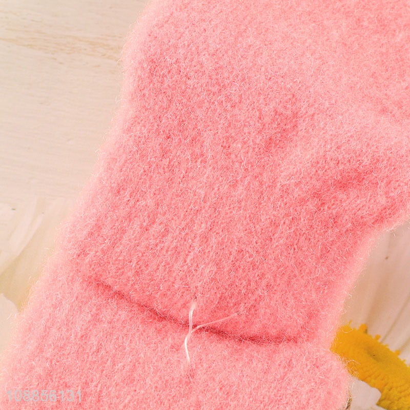 Hot sale winter warm knitted gloves strawberry gloves for kids