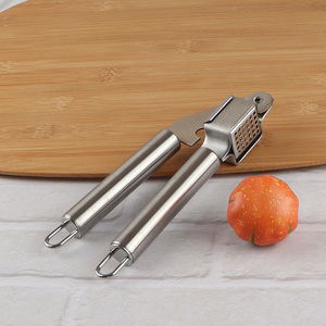 Factory price stainless steel garlic press heavy duty garlic mincer tool