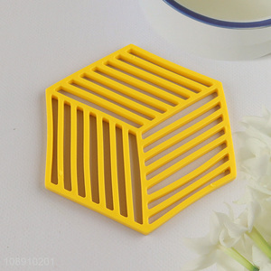 Wholesale hollow hexagonal trivet mats pot holders heat-proof mats