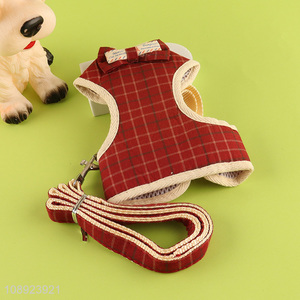 China wholesale fashionable adjustable <em>dog</em> harness and leash set